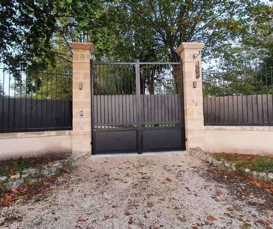 Rénovation de portail et ravalement de murs en pierre à Bordeaux